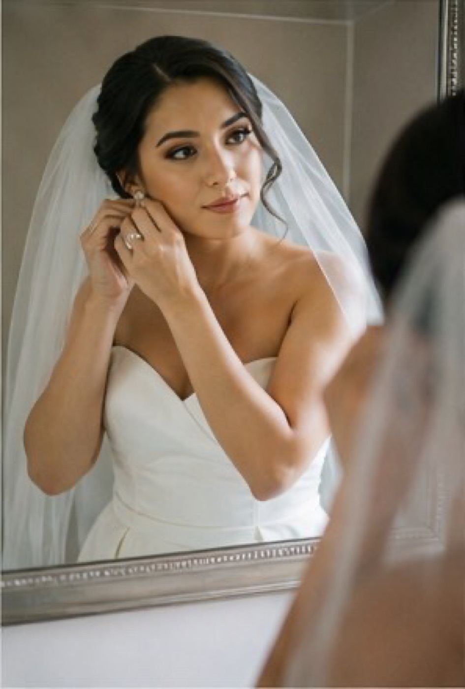 Getting Ready Photos wedding photography in Cleveland, Ohio