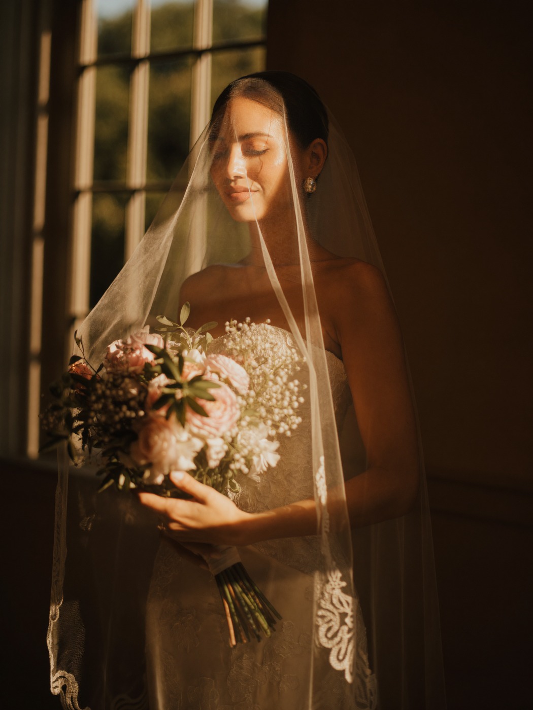 How to Choose Your Photographer wedding photography in Cleveland, Ohio