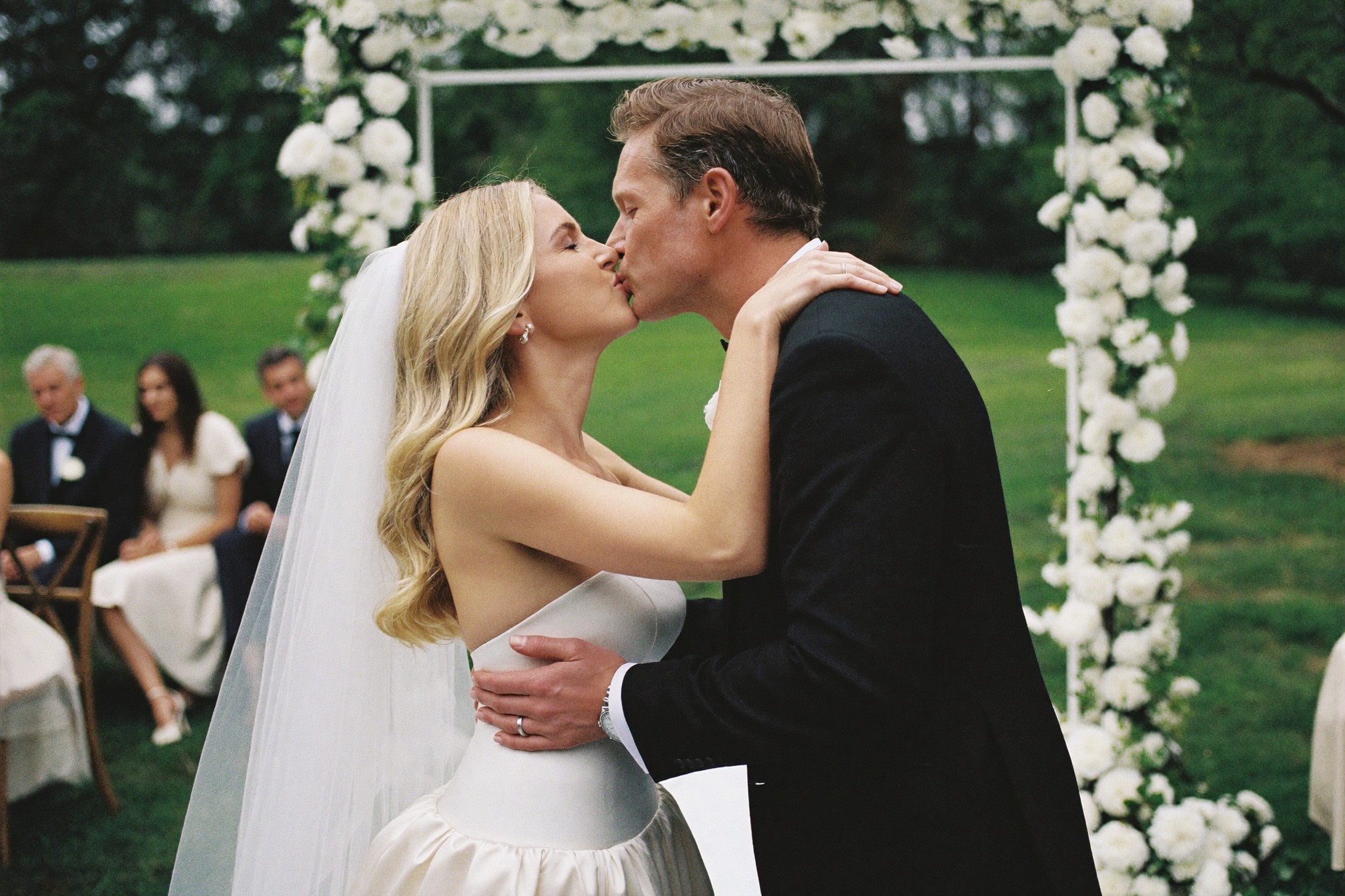 Wolf Creek Winery Wedding, Shot in Golden Light